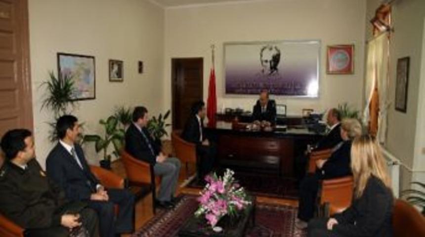 Vali Şahabettin Harput'tan Karacabey&rsquo;e &Ouml;vg&uuml;