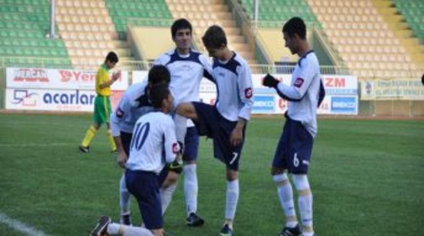 Adıyaman'da Gen&ccedil; Erkekler Futbol Şampiyonu Atat&uuml;rk Lisesi Oldu