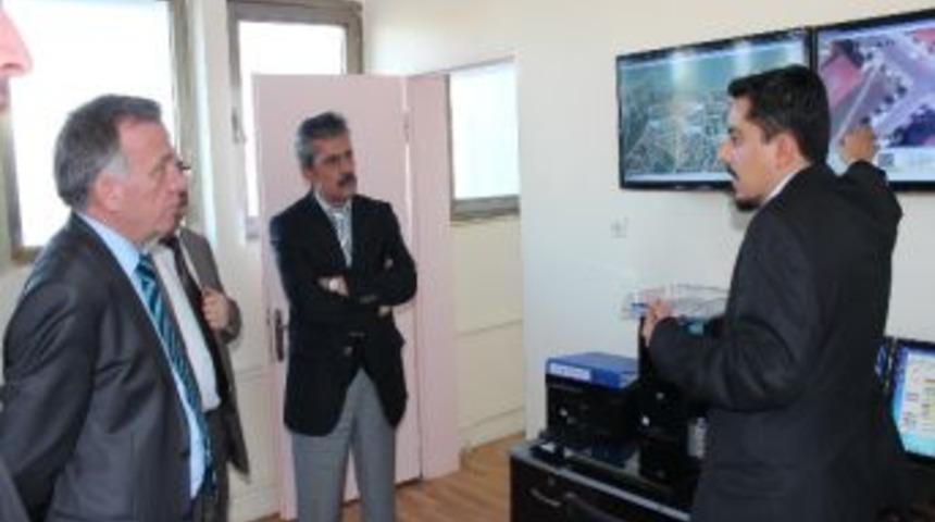 Başkan Ko&ccedil;al Sinyalizasyon &Ccedil;alışmalarını İnceledi