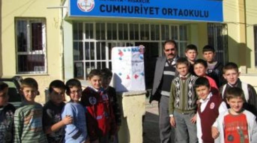 Cumhuriyet Ortaokulu 120 Kilo Mavi Kapak Topladı