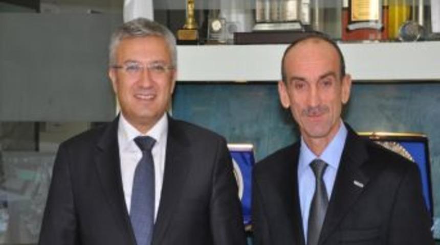 Başsavcı Solmaz Ve Kamu Hastaneleri Genel Sekreteri L&uuml;tfi &Ccedil;ırakoğlu Dtso&rsquo;yu Ziyaret Etti