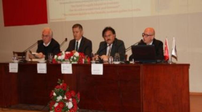 Hz. Mevlana, 739. Vuslat Yıld&ouml;n&uuml;m&uuml;nde Anıldı