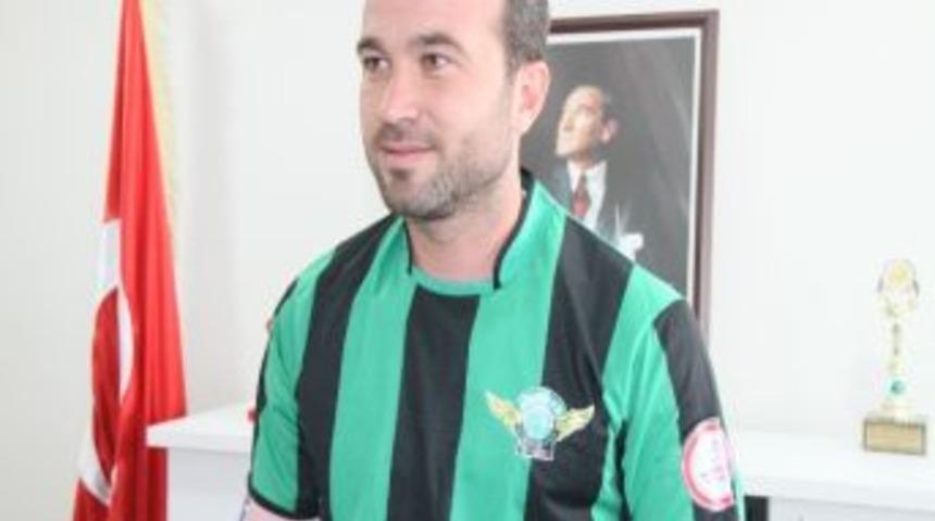 Akhisarspor Golc&uuml; Oyuncu Mert İle Yollarını Ayırdı