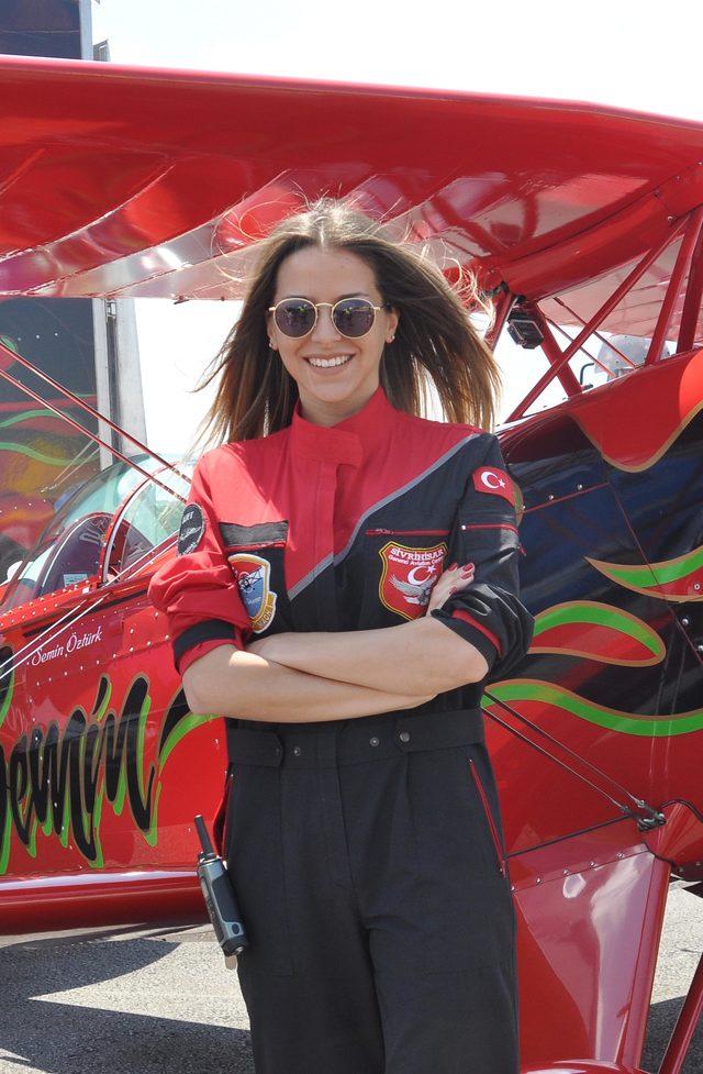 Kadın akrobasi pilotu Öztürk: Havacılık aşkına tutuldum