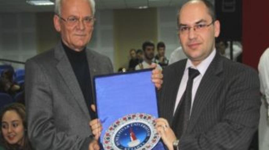 Eğitimci Yazar Mustafa &Ouml;z&ccedil;elik: