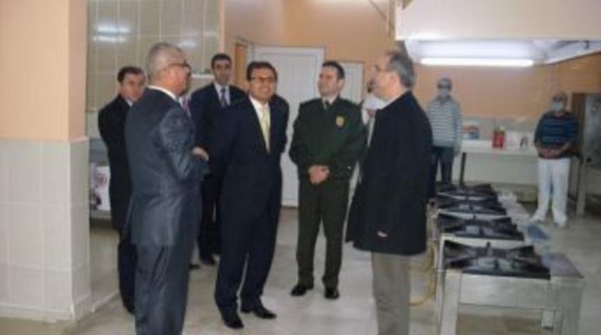 Bolvadin&rsquo;de 'cezaevlerinin D&uuml;n&uuml; Bug&uuml;n&uuml;' Toplantısı