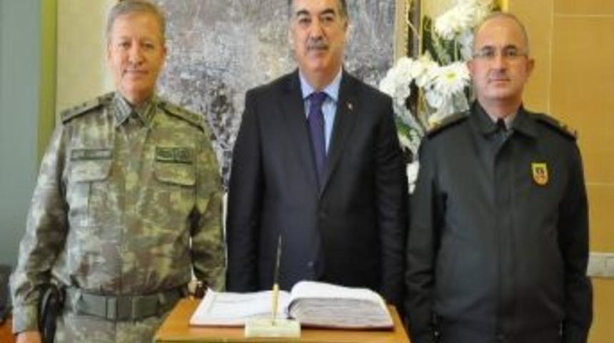 Fo&ccedil;a Komutanı T&uuml;mgeneral Kaya&rsquo;dan Vali Al&rsquo;a Ziyaret