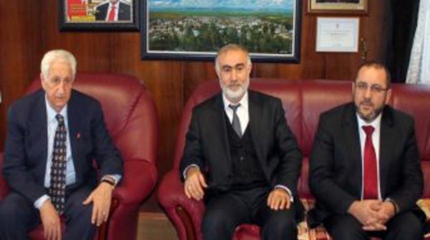 Muş M&uuml;ft&uuml;s&uuml; Uzun, Belediye Başkanı Dede&rsquo;yi Ziyaret Etti