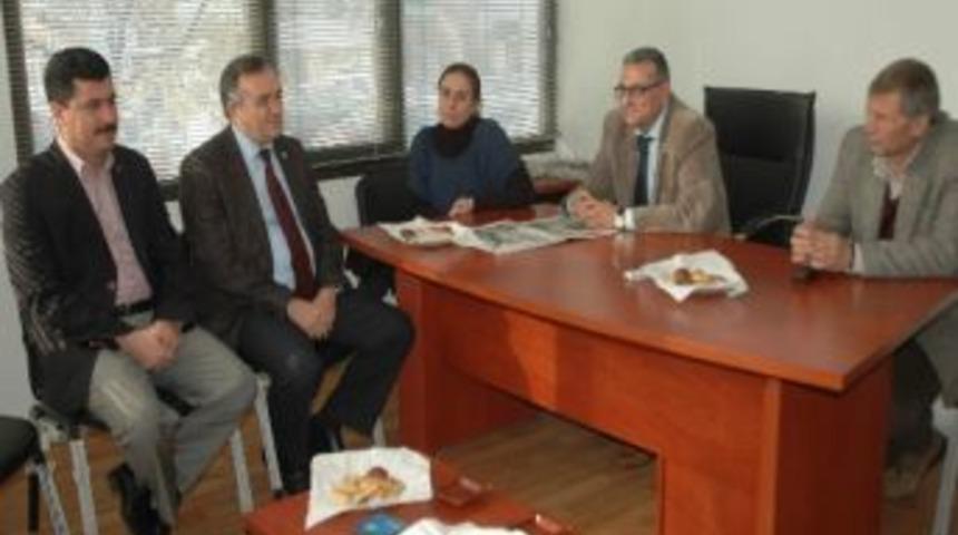 Mhp'li Ak&ccedil;ay'dan Manisa Gazeteciler Cemiyeti'ne Ziyaret