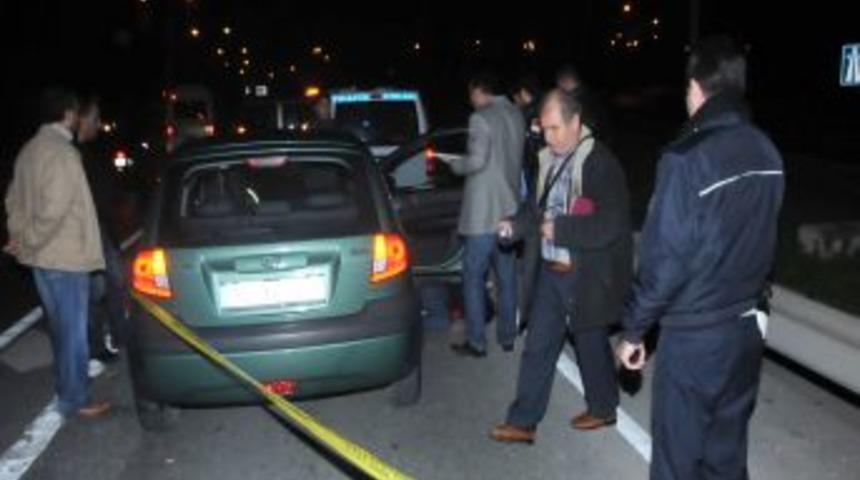 Yolda Giderken Fenalaştı, Otomobilini Durdurduktan Sonra &Ouml;ld&uuml;