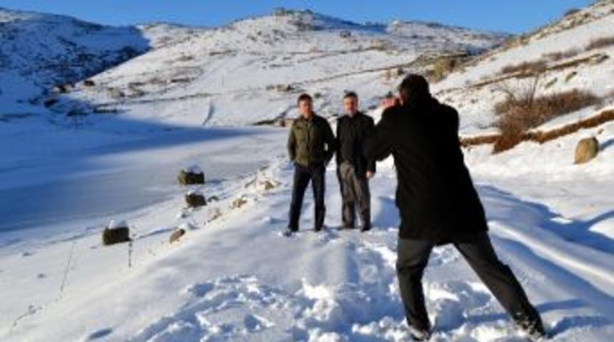 &Ccedil;ambaşı Yaylası'nda G&ouml;let Dondu