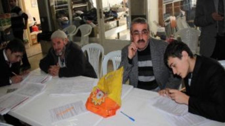 Kumru'da Vatandaşlardan G&ouml;n&uuml;ll&uuml; Kan Bağışı