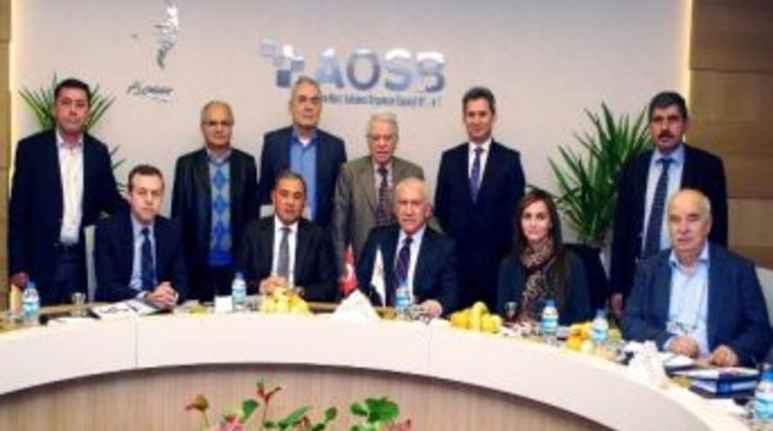 &Ouml;zg&uuml;m&uuml;ş, Aosb'de İşadamlarıyla Buluştu