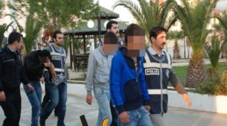 Hırsızlık Zanlısının Gazetecilerden İlgin&ccedil; İsteği