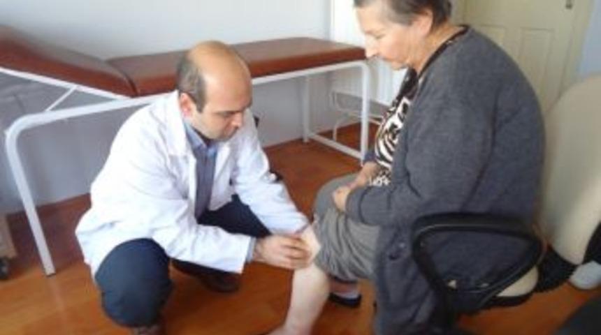 Huzurevindeki Yaşlılar Muayeneden Ge&ccedil;irildi