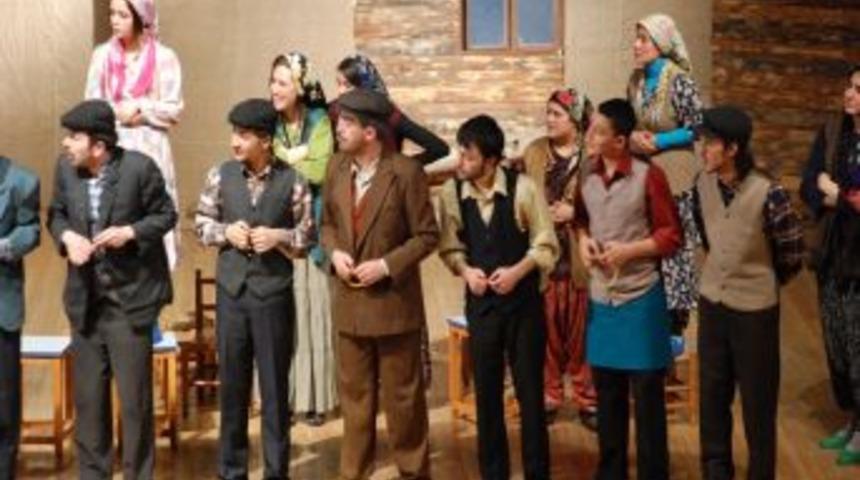 Bu Yıl Tiyatroda Perde Son Kez A&ccedil;ılacak