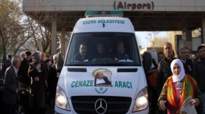 Diyarbakır Milletvekili El&ccedil;i&rsquo;nin Cenazesi Memleketine Uğurlandı