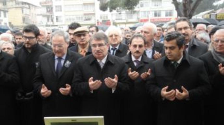 Vali  Başk&ouml;y, S&ouml;nmez'in cenaze t&ouml;reninde
