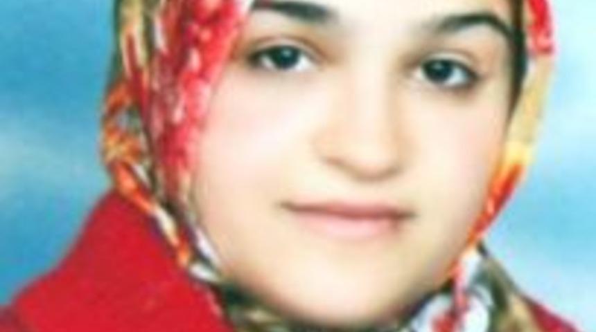 Eşini &ouml;ld&uuml;rmek iddiasıyla yargılamaya berat