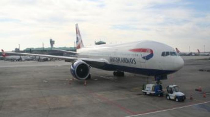 British U&ccedil;ağı Acil Iniş Yaptı