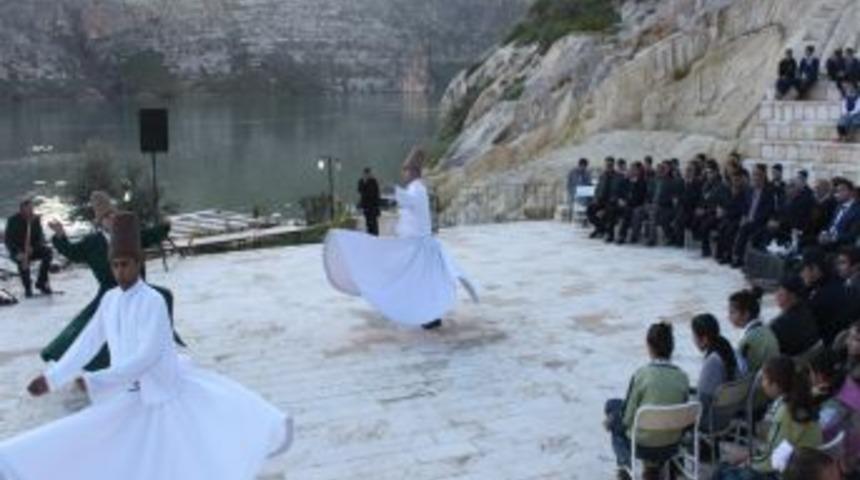 Halfeti'de Hz. Mevlana Ve Şair Yusuf Nabi Anıldı