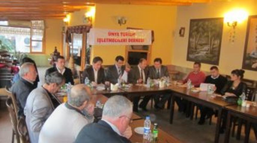 &Uuml;nye'de Turizmin &Ouml;n&uuml;ndeki Engeller Kaldırılıyor