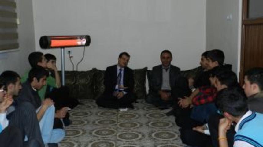 Derik Kaymakamı Demirci, Ge&ccedil;lerle Buluştu