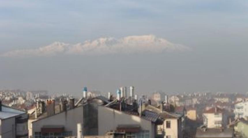 Beyşehir&rsquo;de Sis Nedeniyle G&ouml;l G&ouml;zlerden Kayboldu