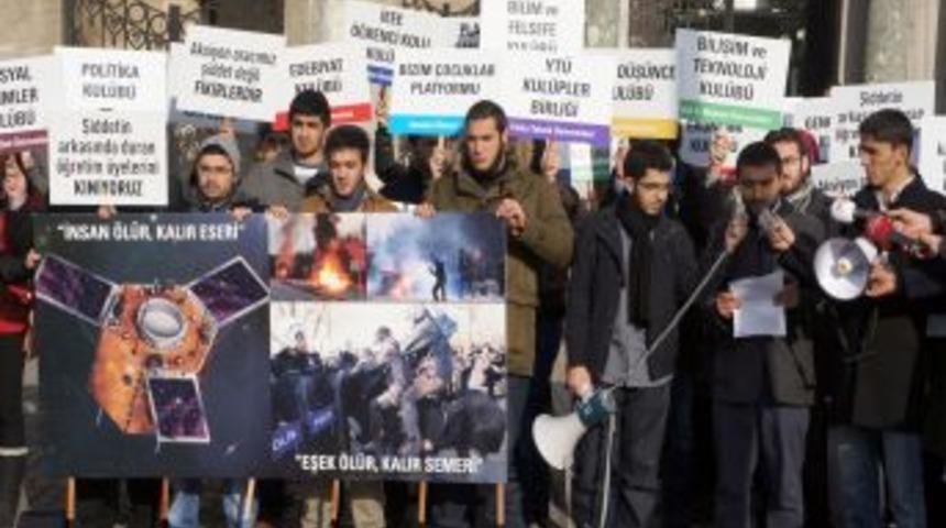 Olay &Ccedil;ıkaranlara G&ouml;nderme: Eşek &Ouml;l&uuml;r Kalır Semeri, Insan &Ouml;l&uuml;r Kalır Eseri