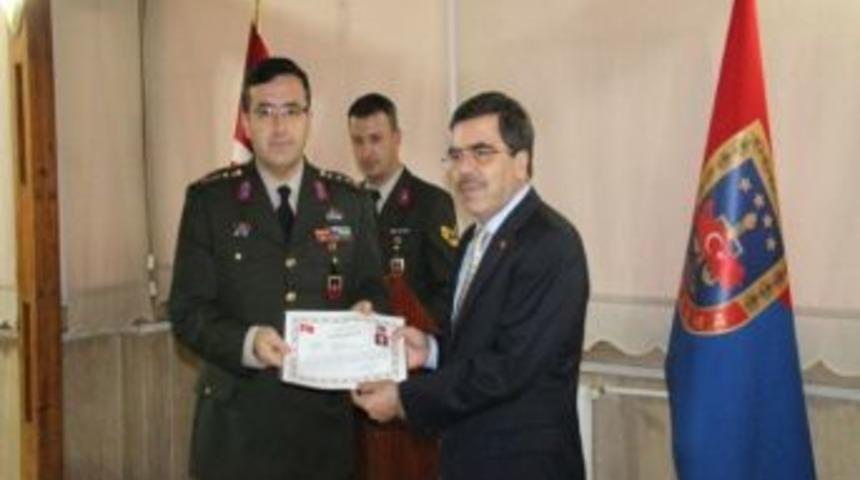 Başarılı Jandarma Personeli &Ouml;d&uuml;llendirildi