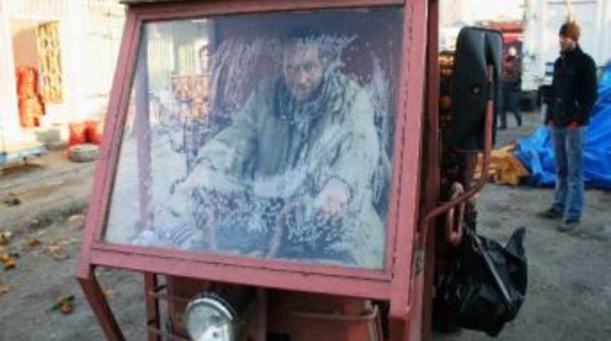 Iğdır D&uuml;n Gece Adeta Dondu