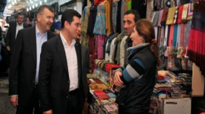 Başkan T&uuml;t&uuml;nc&uuml; İki Kapılı Han'ı Gezdi