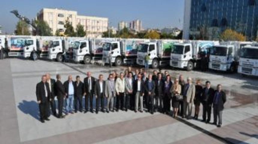 Yeni Yılda 37 Yeni &Ccedil;&ouml;p Kamyonu