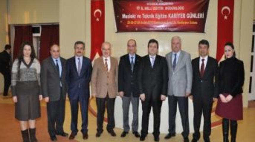 Dtso Başkanı Metin B&uuml;y&uuml;k Kariyer G&uuml;nlerine Konuk Oldu