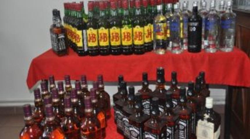 Hatay&rsquo;da 135 Şişe Ka&ccedil;ak İ&ccedil;ki Ele Ge&ccedil;irildi