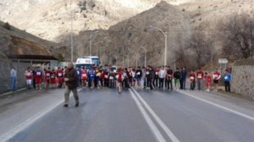 G&uuml;m&uuml;şhane&rsquo;de B&uuml;y&uuml;k Atat&uuml;rk Koşusu Yapıldı