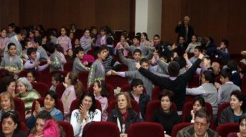 Atat&uuml;rk&rsquo;&uuml;n Ankara&rsquo;ya Gelişi Yenimahalle&rsquo;de Kutlandı