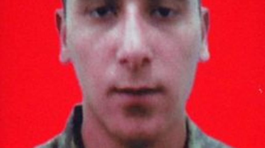 Şehit Iki Askerin Cenazeleri Memleketlerine Uğurlandı