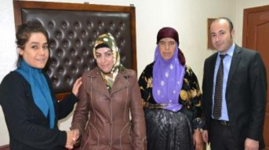 Hilvanlı Gen&ccedil; Kızdan &Ouml;rnek Davranış