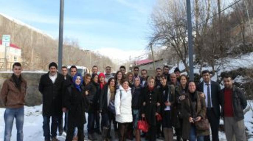 Doğu -Batı Kardeşlik Projesi'nde Bedi&uuml;zzaman Said-i Nurs&icirc; Ruhu