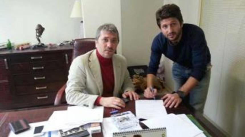 Adanaspor &Uuml;mit T&uuml;t&uuml;nci Ile Anlaştı.