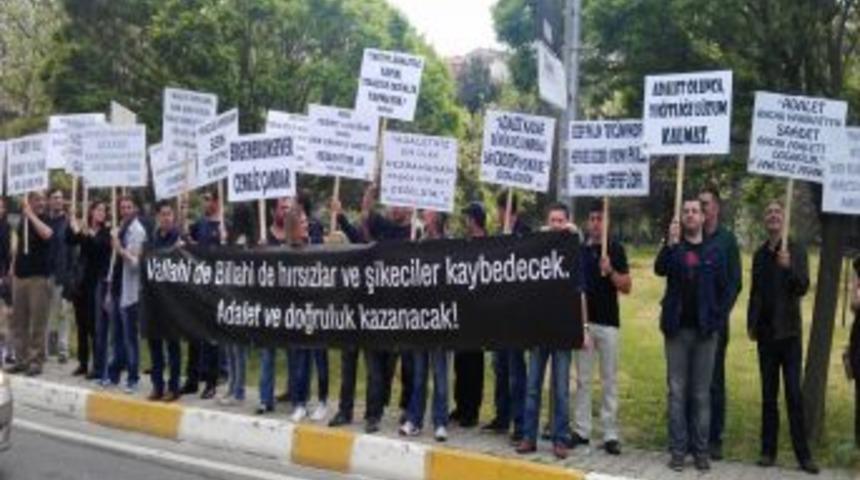 Trabzonsporlular Amsterdam'da Eylem I&ccedil;in Buluşuyor