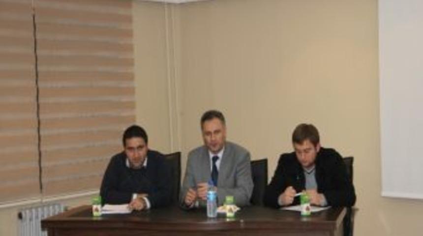 Bayburt Gen&ccedil;lik Meclisi Gen&ccedil; Başkanlarla Gen&ccedil;lik Ve Spor İl M&uuml;d&uuml;r&uuml;n&uuml; Buluşturdu