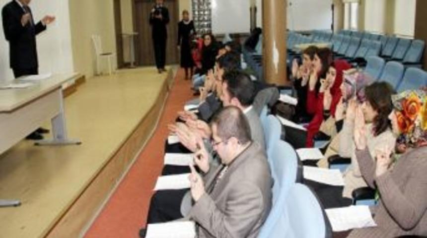 Belediye Personeli İşaret Dili &Ouml;ğreniyor
