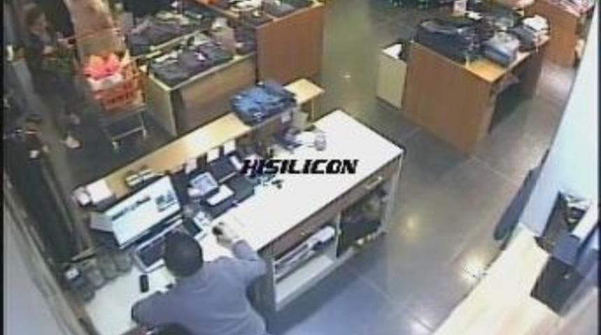 Savaştan Ka&ccedil;an Suriyeli Servetini &Ccedil;aldırdı