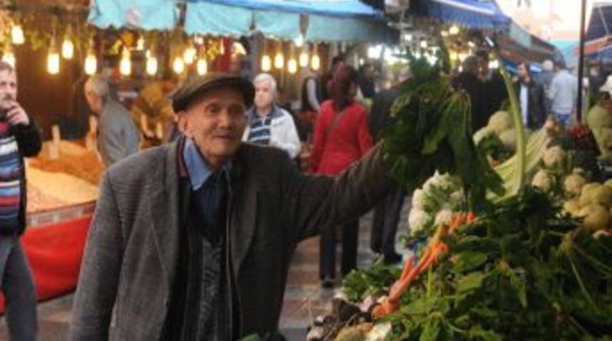 Bu Pazar Yerinde T&uuml;m M&uuml;şteriler Sigortalı