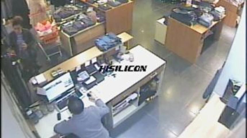 Savaştan Ka&ccedil;an Suriyeli &Ccedil;ift 500 Bin Dolarlık Servetini &Ccedil;aldırdı