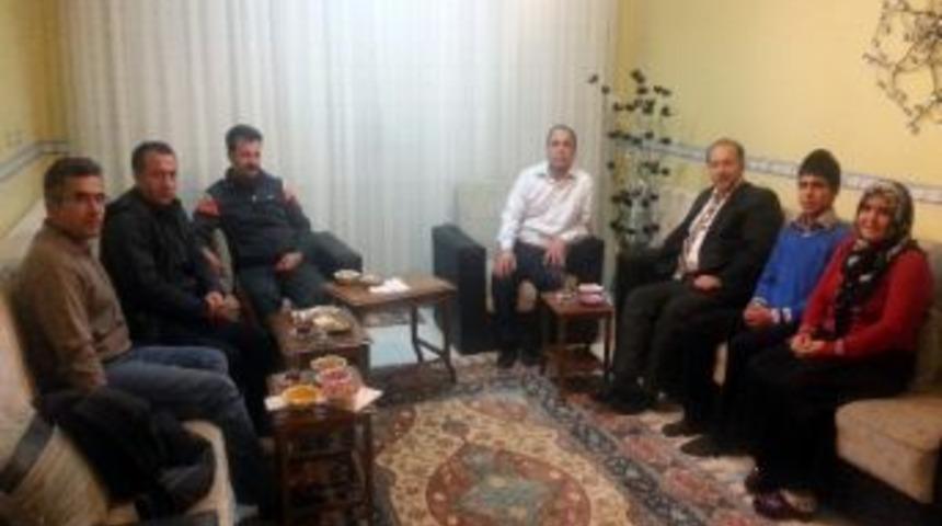 Okul İdaresi Velileri Ziyaret Ediyor