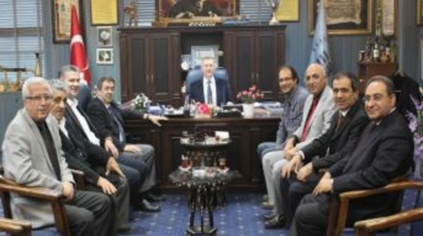 Edremit'te Milletvekilinden Başkan Vekiline Hayırlı Olsun Ziyareti