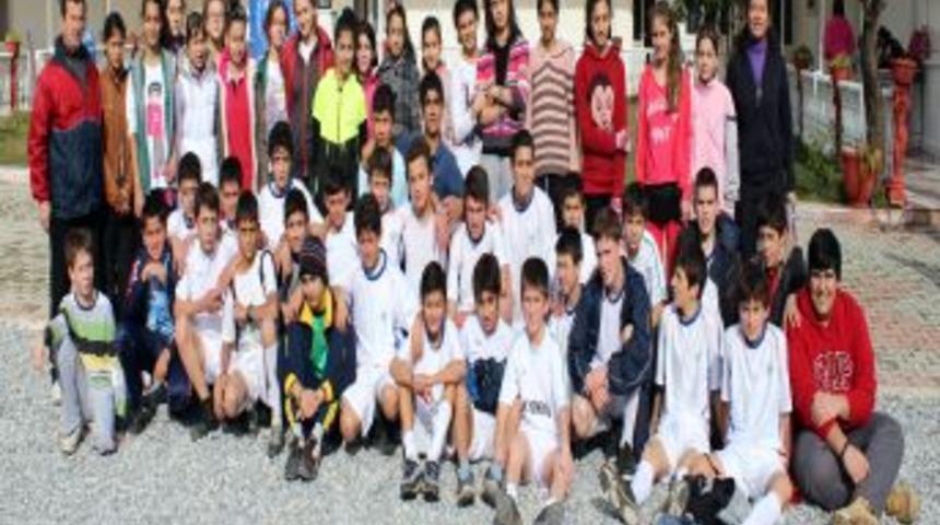 Muğla'da Atat&uuml;rk Yol Koşusu Yapıldı